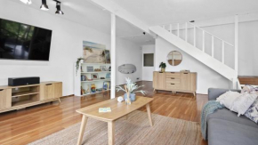 Copacabana Tranquil Escape Views, Pet Friendly On Request Accom Holidays